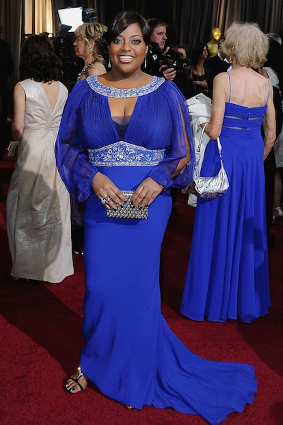 Sherri Shepherd en azul eléctrico.