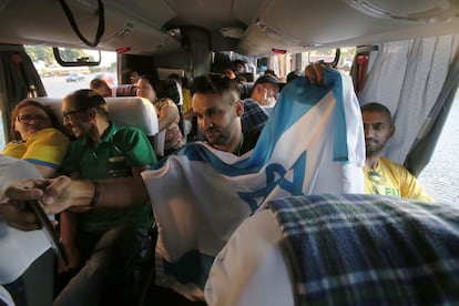 Seguidores de Bolsonaro, de Ribeirão Preto, em São Paulo, seguem para Brasília para assistir a posse. 