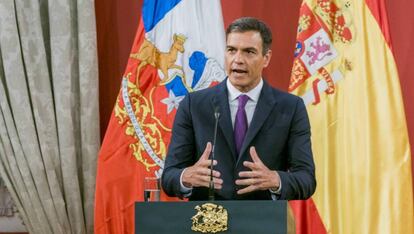 Pedro Sánchez comparece en el Palacio de La Moneda, en Santiago de Chile.