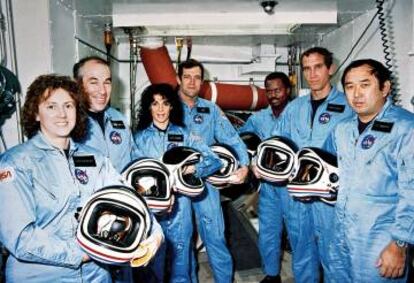 Los siete miembros de la tripulación del Challenger que murieron en la gran tragedia de la carrera espacial estadounidense.