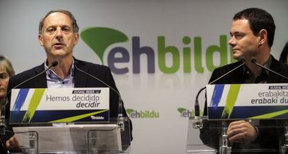 Adolfo Araiz y Hasier Arraiz, durante la rueda de prensa, este miércoles.