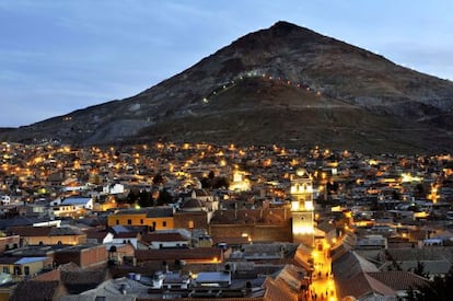 La ciudad boliviana de Potosí, dominada por el Cerro Rico.