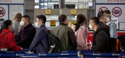 Pasajeros en el aeropuerto de Pekín