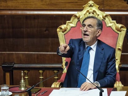 El presidente del Senado, Ignazio La Russa, durante una moción sobre el antifascismo y el antitotalitarismo el pasado 20 de abril.