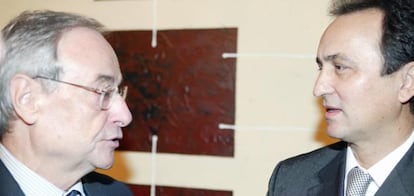 Enrique Martínez Robles, presidente de SEPI, y Juan Manuel López Carbajo, director general de la Agencia Tributaria