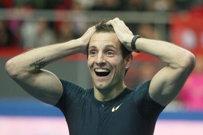 Lavillenie, tras batir el récord