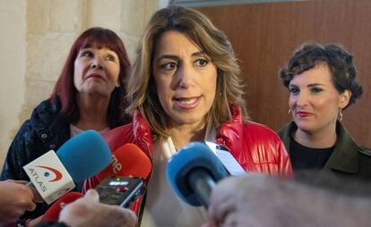 La secretaria general del PSOE de Andalucía, Susana Díaz, momentos antes de un encuentro con organizaciones de mujeres en Sevilla.