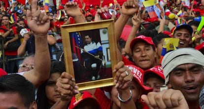 Partidarios de Maduro en el mitin del jueves.