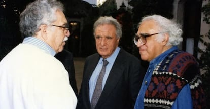 Gabriel García Márquez, Julio Scherer y Carlos Monsiváis durante el aniversario XX de Proceso. 6 de noviembre de 1996.