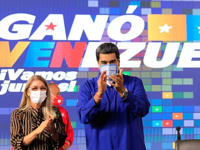 El presidente de Venezuela, Nicolás Maduro, y su esposa, Cilia Flores, el jueves en Caracas.