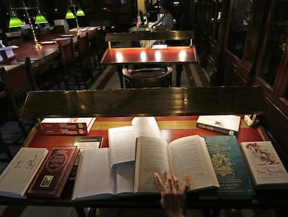 &#039;El Quijote&#039; en diferentes idiomas que atesora la biblioteca del Congreso de los Diputados, Madrid.