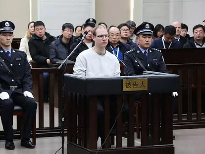 Robert Lloyd Schellenberg en la repetición de su juicio por cargos de tráfico de drogas en el tribunal de Dalian, China, en enero de 2019.