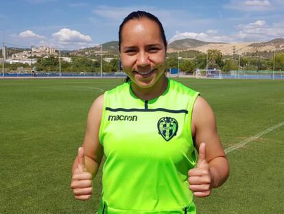 Corral durante la pretemporada con el Levante Femenino.