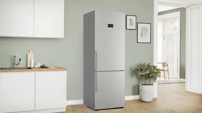Artículo de EL PAÍS Escaparate que describe las mejores ofertas en frigoríficos Bosch que adquirir antes del verano.