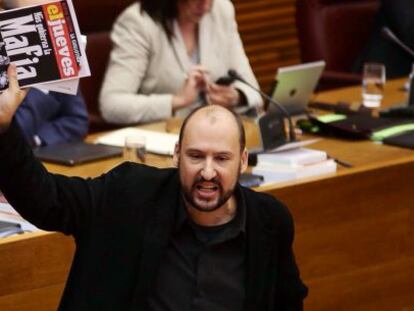 El portavoz socialista Josep Moreno, durante su intervenci&oacute;n en el pleno. 
