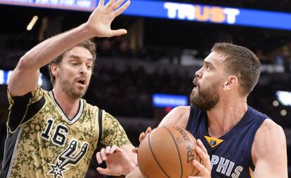 Pau y Marc Gasol.