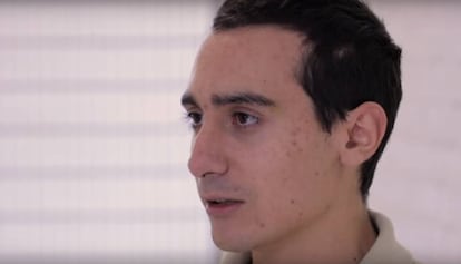 El presunto parricida, Benjamín Serment durante la entrevista en Televisa.