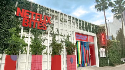 The facade of the Netflix Bites restaurant, the pop-up created by the streaming company in Los Angeles in the summer of 2023. 