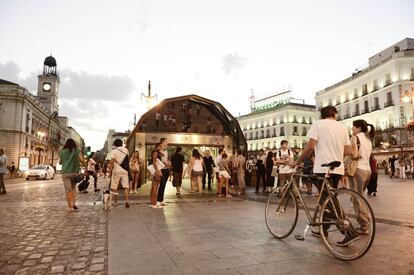 Atardecer en la puerta del Sol de Madrid.