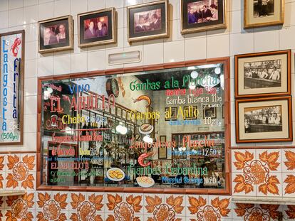 Interior del local de la Casa del Abuelo.