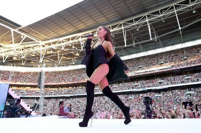Ariana Grande, en un dels concerts de la gira 'Dangerous woman'.