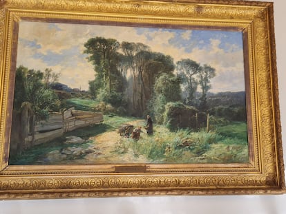 El cuadro 'Paisaje de Normandía', pintado por el artista Jaime Morera y Galicia en 1884, propiedad del Museo del Prado y en depósito en la Diputación de Zamora, dañado con un objeto punzante, fotografiado el 3 de septiembre de 2023 en Zamora.