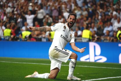 Isco celebra su tanto marcado contra la Roma