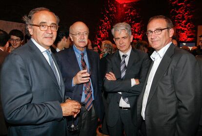 Javier Ayuso, portavoz de la Casa del Rey, el periodista Andrés Ortega, el director de EL PAÍS, Javier Moreno, y Alex Martínez-Roig, director general de Contenidos de Digital+, durante la entrega de premios.