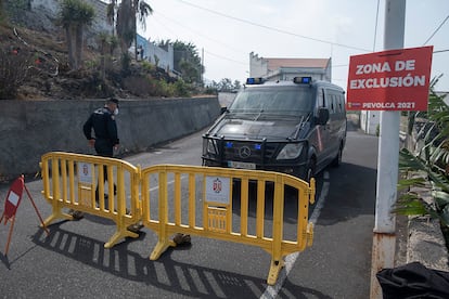 Acceso cortado en la costa de Tazacorte.