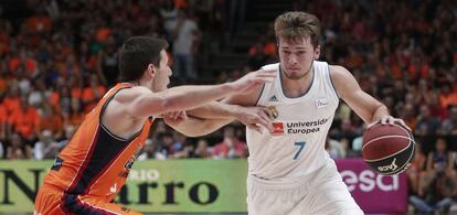 Doncic escapa de Van Rossom