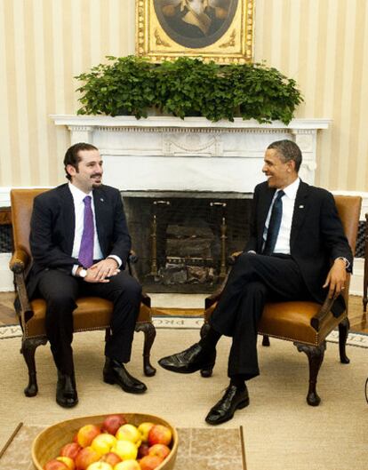 Barack Obama habla con el primer ministro libanés, Saad Hariri, en el Despacho Oval de la Casa Blanca.
