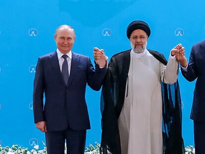 Los presidentes Vladímir Putin (Rusia), Ebrahim Raisi (Irán) y Recep Tayyip Erdogan (Turquía), en Teherán el 19 de julio.