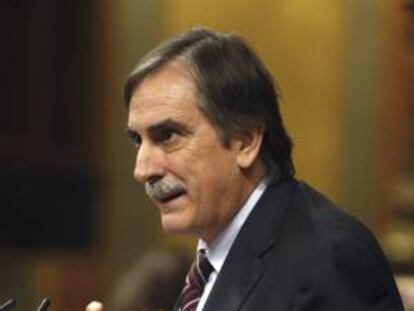 El portavoz de Economía del PSOE en el Congreso y exministro de Trabajo Valeriano Gómez. EFE/Archivo