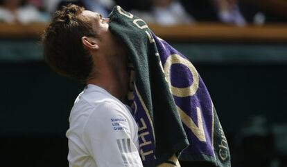 Murray se lamenta durante su partido con Murray. 