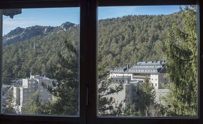 Vista de la sierra desde el apartamento de Fernando Díaz en el Puerto de Navacerrada.