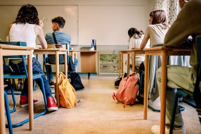 Alumnos en un aula.