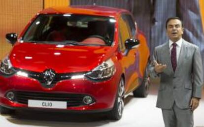 Fotografía de archivo fechada el pasado 27 de septiembre de 2012 que muestra al presidente de la alianza Renault-Nissan, Carlos Ghosn durante la presentación del nuevo Renault Clio en París.