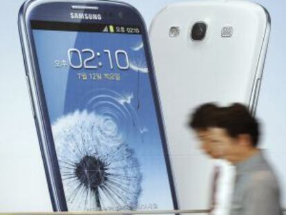 Contra iPhone 5, Galaxy 4