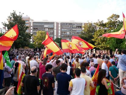 Mitin del presidente de Vox, Santiago Abascal, y de la candidata en las elecciones de 19 de junio, Macarena Olona, el viernes en Jaén.