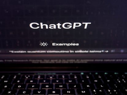 La web de ChatGPT abierta en un portátil.