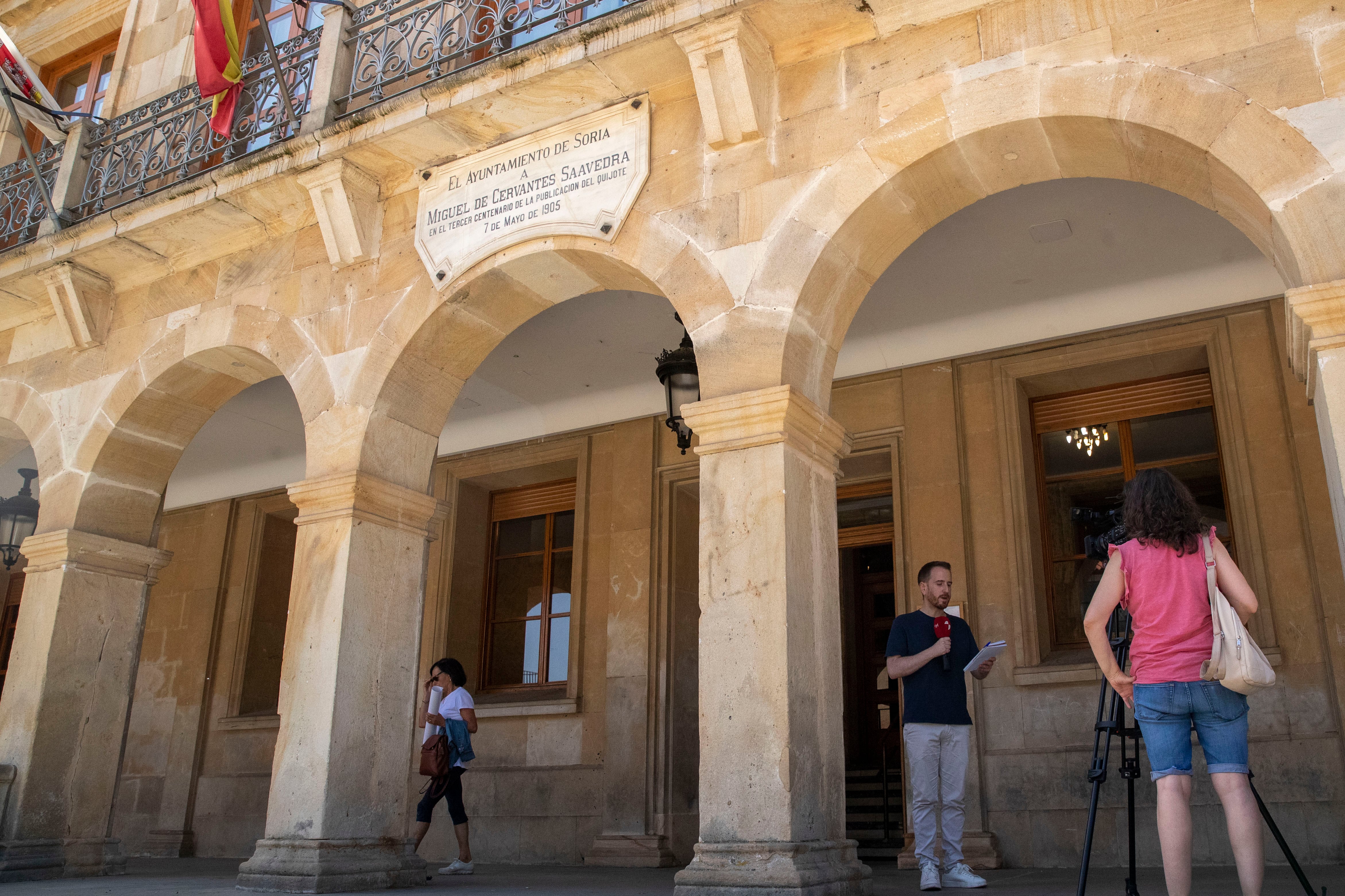 Agentes de la Guardia Civil registran dependencias del Ayuntamiento de Soria en una investigación por blanqueo