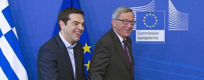 El presidente de la Comisi&oacute;n Europea, Jean-Claude Juncker, y el primer ministro griego Alexis Tsipras