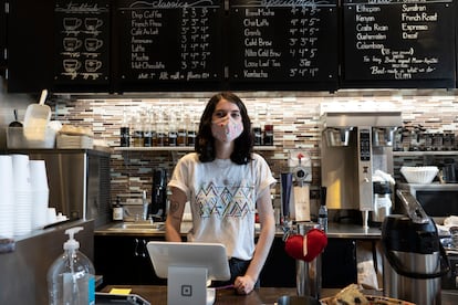 Porter Parker Smyth, en la cafetería. 