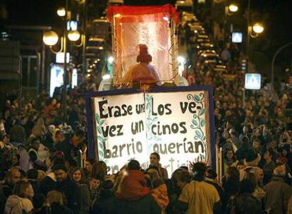 La cabalgata alternativa organizada por los vecinos de Hortaleza se celebró ayer por la tarde.