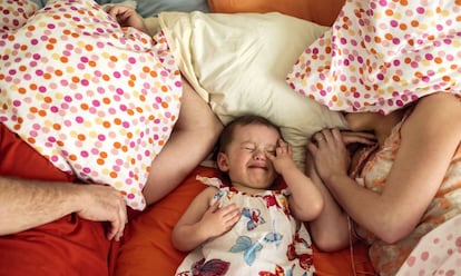 Unos padres desesperados con el pestiño de su hija.