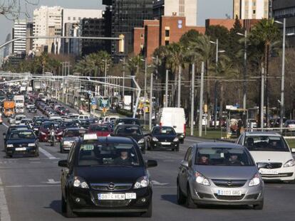 Trànsit a l'avinguda Diagonal de Barcelona.