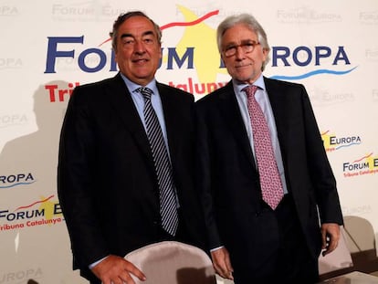 El presidente de CEOE, Juan Rosell, junto con Josep Sánchez Llibre.