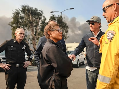 Karen Bass, Gavin Newsom