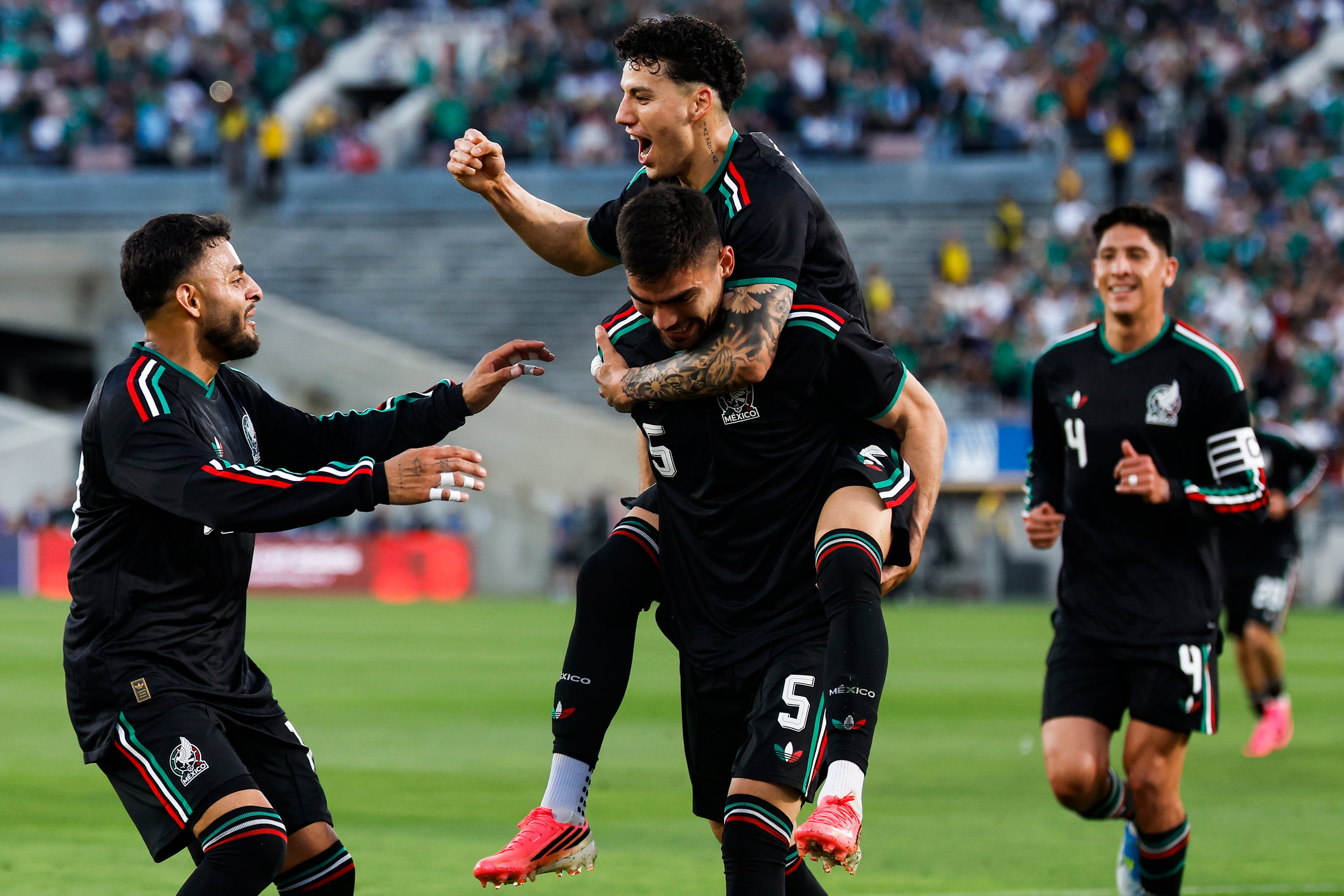 Así se gestó el video de la selección mexicana con la voz de Chespirito