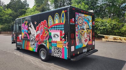 El camión móvil de Rosalía Torres-Weiner